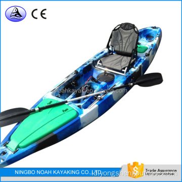 Kayak memancing tunggal dengan motor listrik